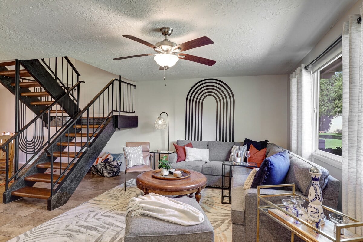 View our Scottsdale holiday rentals