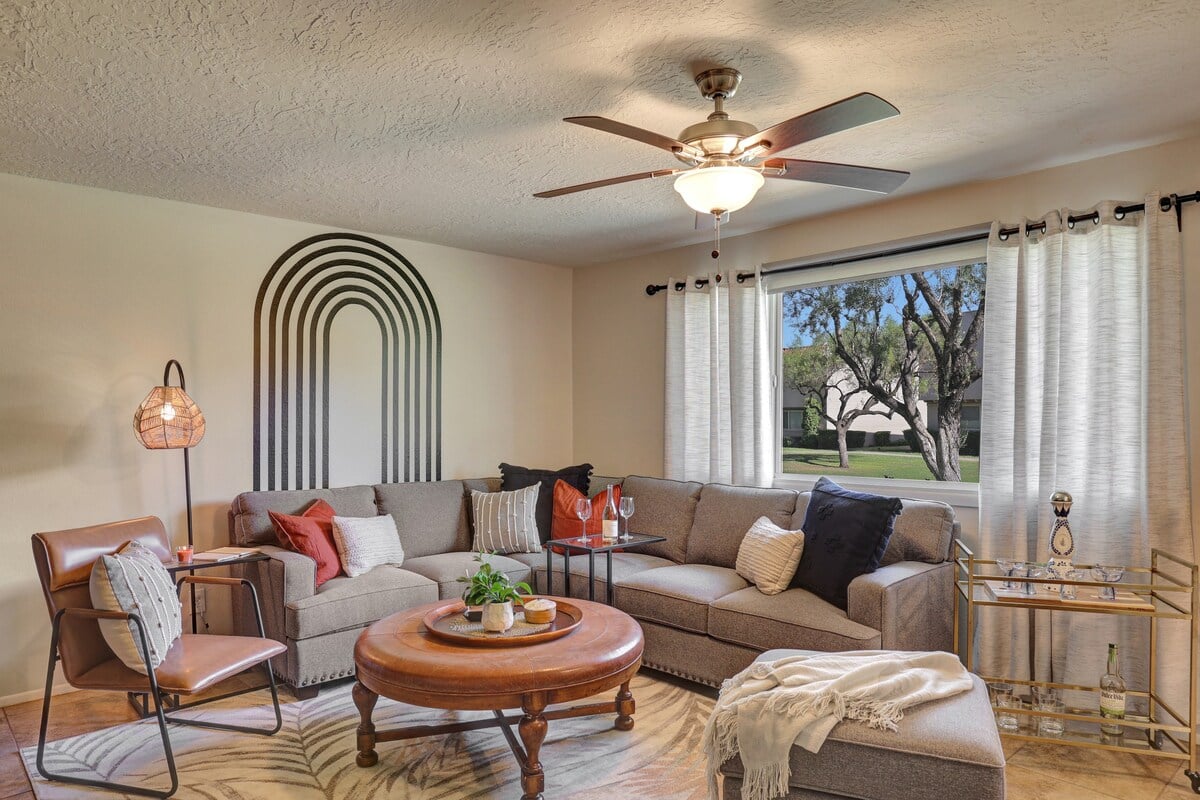 View our Scottsdale holiday rentals